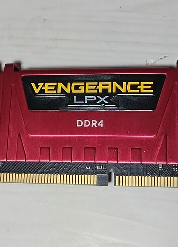 Corsair Vengeance 8GB 2400 MHz Orijinal Ram