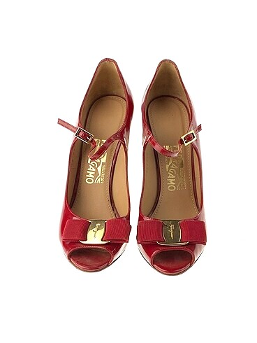 37,5 Beden Salvatore Ferragamo Dolgu Topuk %70 İndirimli.