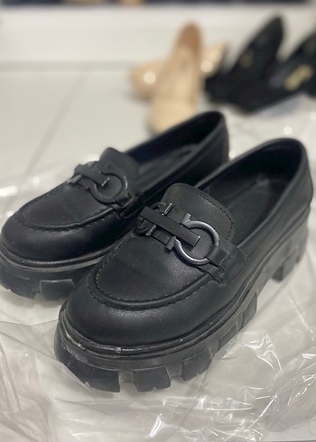 Diğer Siyah Tokalı Kadın Loafer Ayakkabı