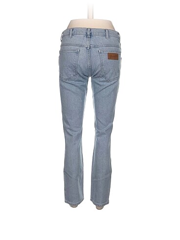 30 Beden Wrangler Jean / Kot %70 İndirimli.