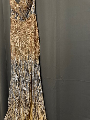 Şık pullu abiye - Görsel 5