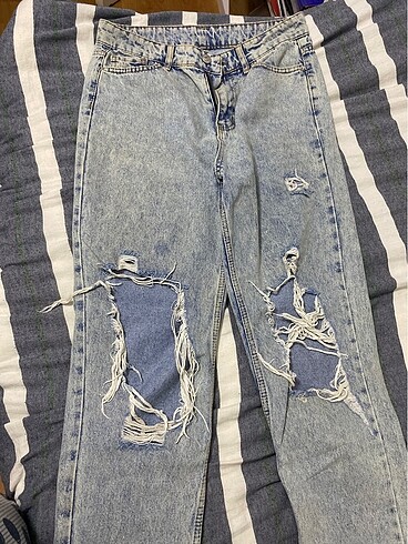 Yırtık jean