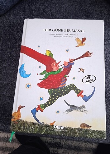 HER GÜNE BİR MASAL KİTABI (507 SAYFA)