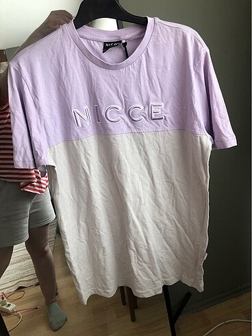 Nakışlı oversize tişört unisex