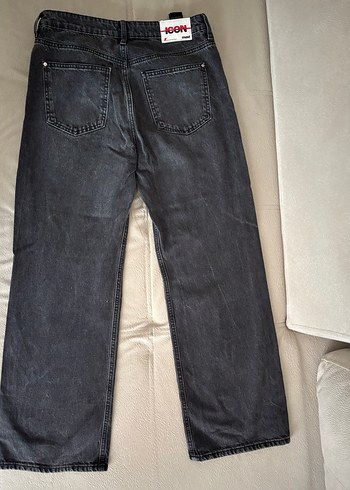 28 Beden Mavi jeans Gri Yırtık Detaylı Kadın Denim Pantolon