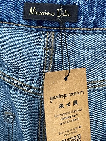 36 Beden mavi Renk Massimo Dutti Bermuda / Kapri %70 İndirimli.