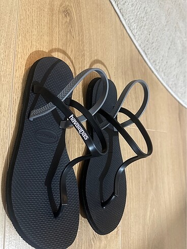 37 Beden Havaianas sandalet