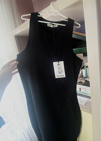 Pull and Bear Yeni midi askılı elbise