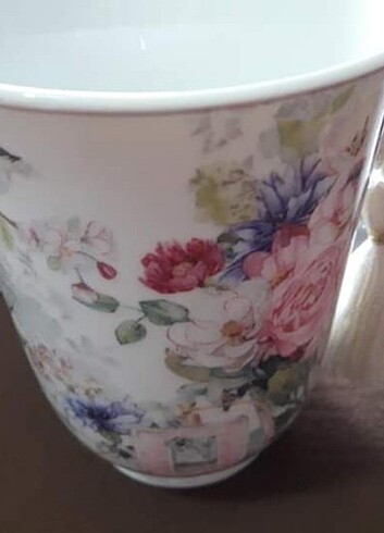  Beden ENGLİSH HOME KUTULU KUPA PÜSKÜLLÜ
