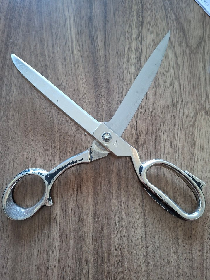 Parlak Gri Manikür Makası - Görsel 3