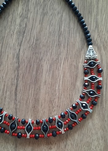 Uzun Etnik Boncuklu Kırmızı Bohem Kadın Kolye - Görsel 3