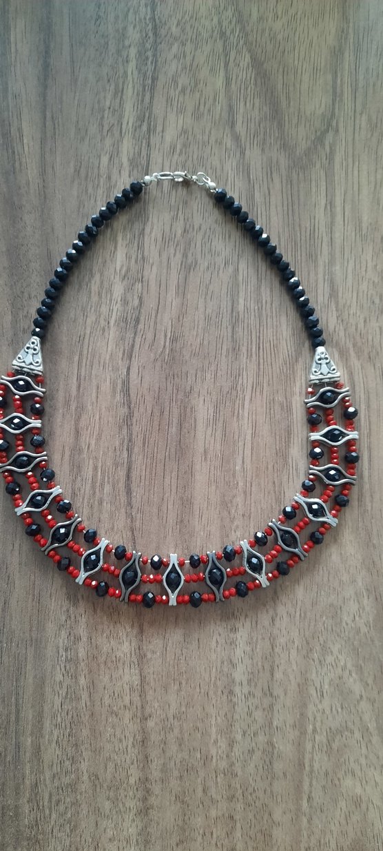 Uzun Etnik Boncuklu Kırmızı Bohem Kadın Kolye - Görsel 2