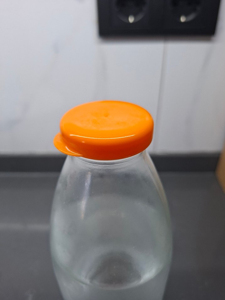 Beyaz Cam Bebek Şişesi Turuncu Kapaklı - Görsel 3