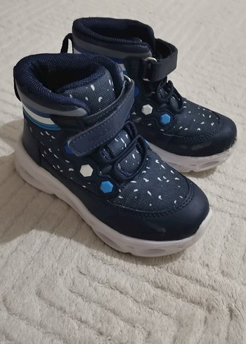 Çocuk Lacivert Desenli Işıklı Bot - Görsel 3