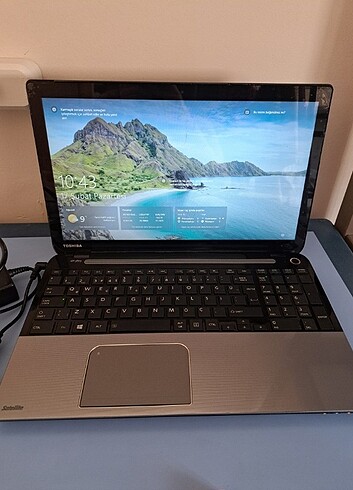 Toshiba dokunmatik bilgisayar
