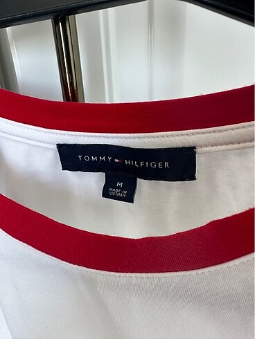 m Beden beyaz Renk Tommy hilfiger tişört