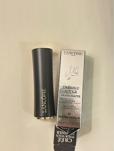 Lancome L Absolu Rouge Drama Matte 82 Rouge Pigalle Ruj - Görsel 5