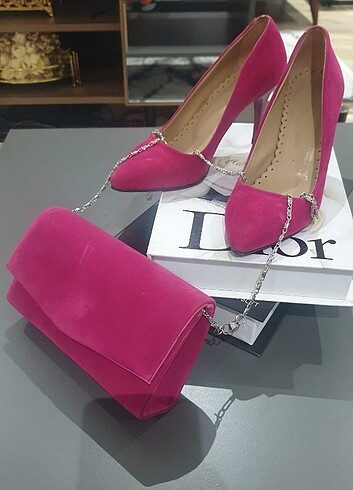 Diğer Süet fuşya stiletto ve süet fuşya çantası