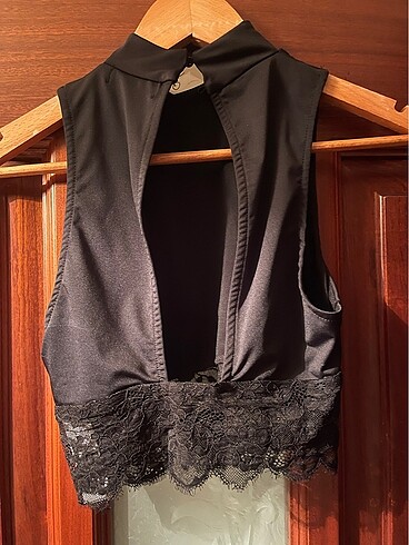 bershka crop ust