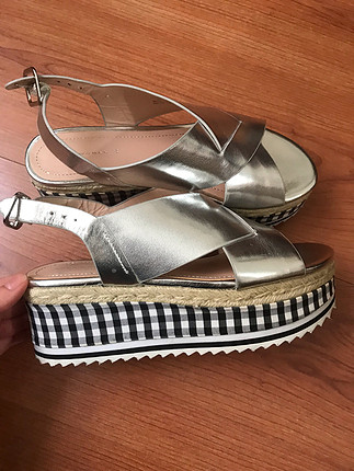 36 Beden gri Renk Zara Woman Gümüş Rengi Sandalet