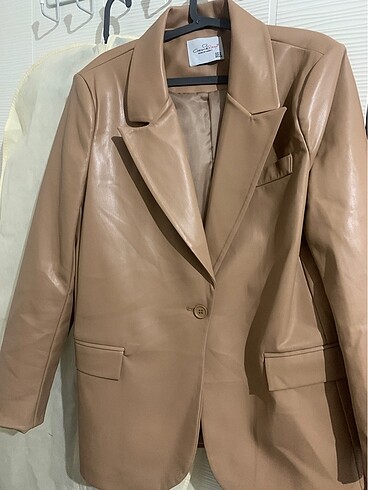 m Beden Sıfır deri blazer