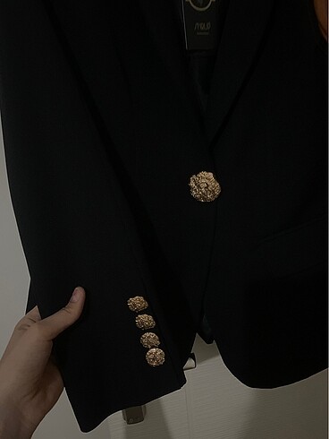 s Beden SIFIR ETKETLİ BLAZER ÇEKET