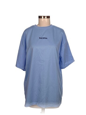 Diğer T-shirt %70 İndirimli.