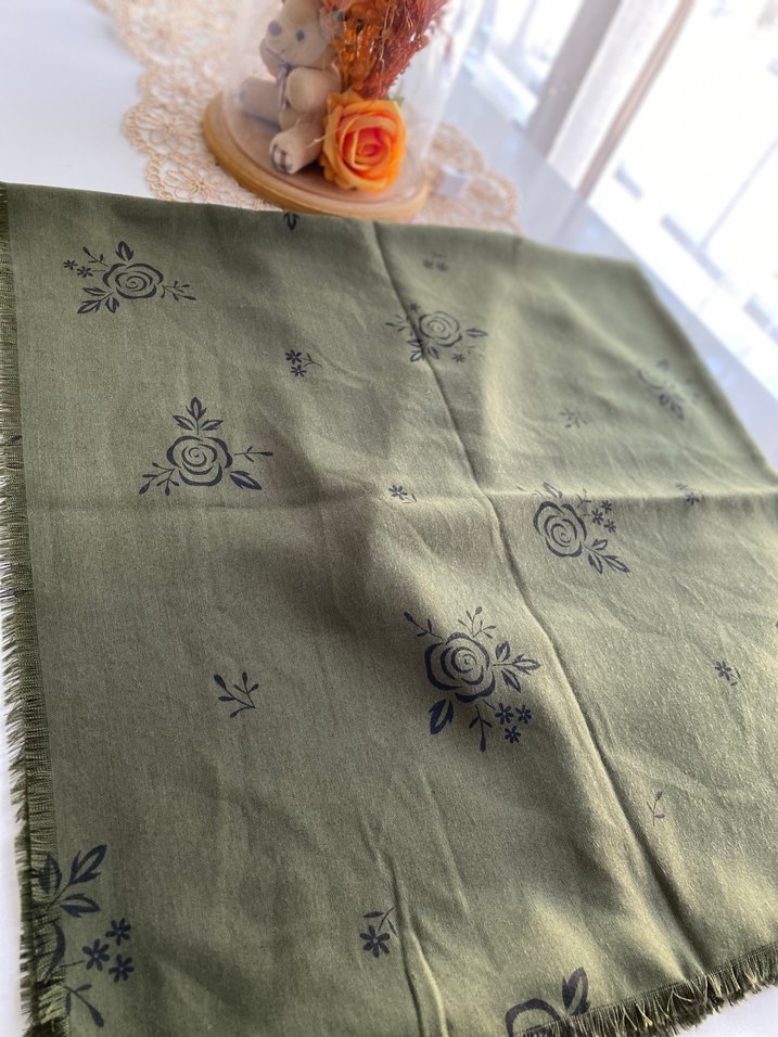 Kahverengi Nakışlı Bohem eşarp - Görsel 2