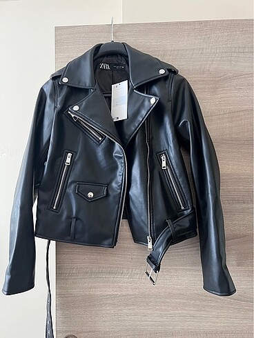 Zara suni deri biker ceket