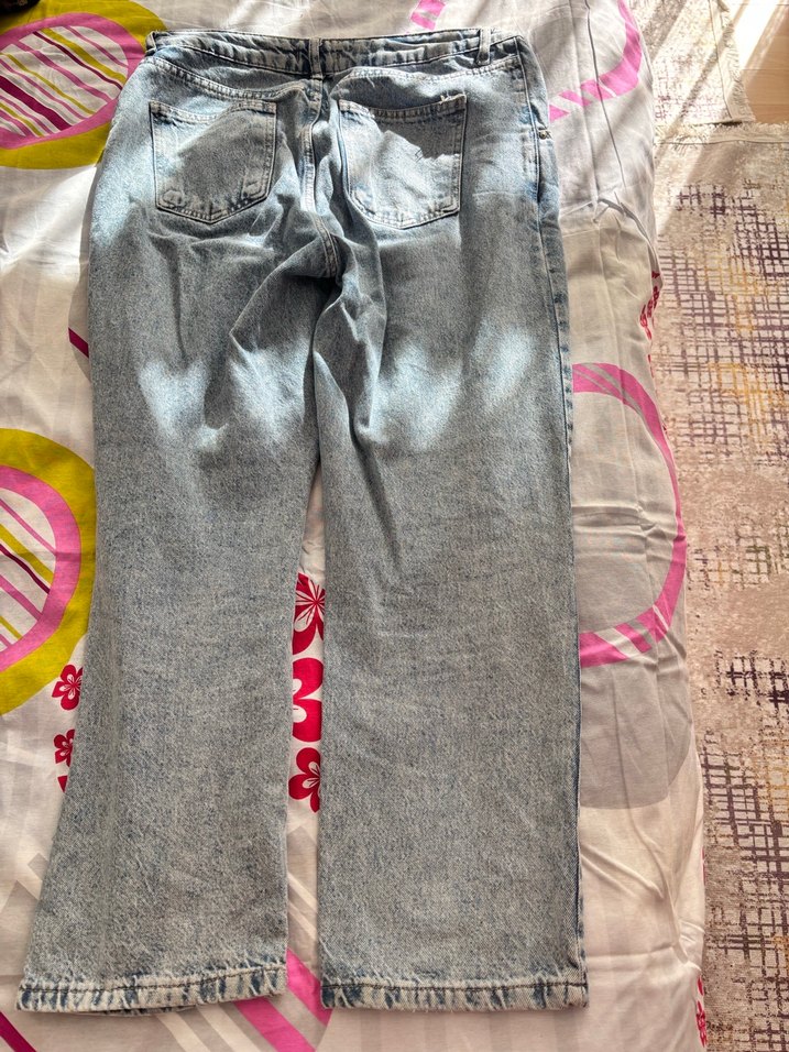 Mavi Batik Desenli Bol Kesim Kadın Jean - Görsel 2