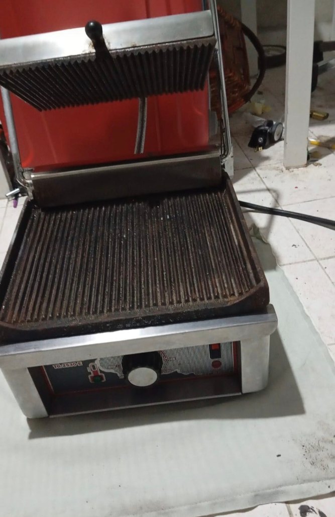 SGS TG2530 E Temaslı Izgara Tost Makinesi - Görsel 3