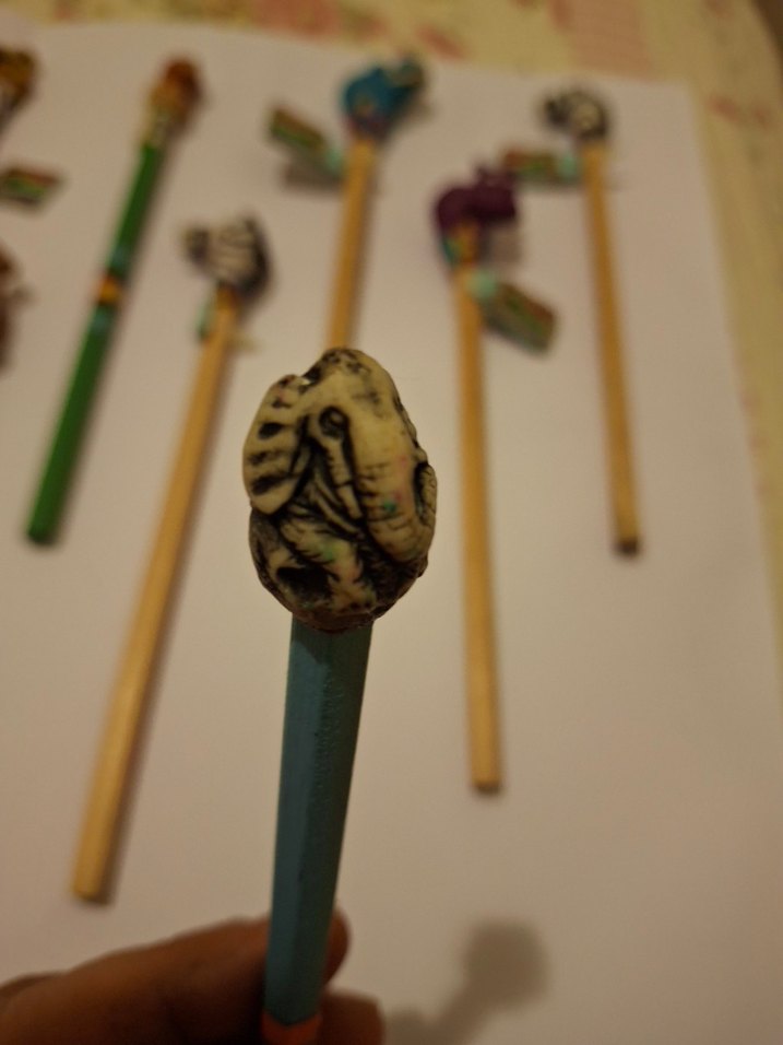 Renkli Ahşap Hayvan Figürlü Kalemler - Görsel 4