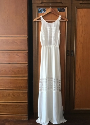 Beyaz yazlık elbise