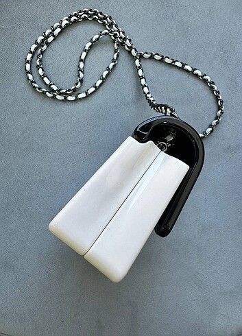 Chanel Chanel 