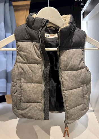 H&M Erkek Çocuk Gri Kürklü Yelek