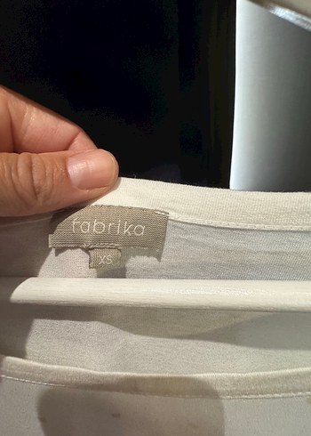 xs Beden Fabrika Beyaz Baskılı Kısa Kollu Kadın Tişört