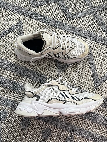 40,5 Beden Adidas ozweego