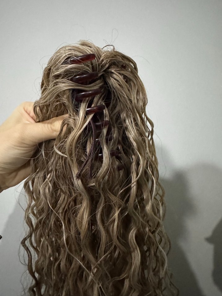 Bej Gri Dalgalı Sentetik Saç Tokası - Görsel 3