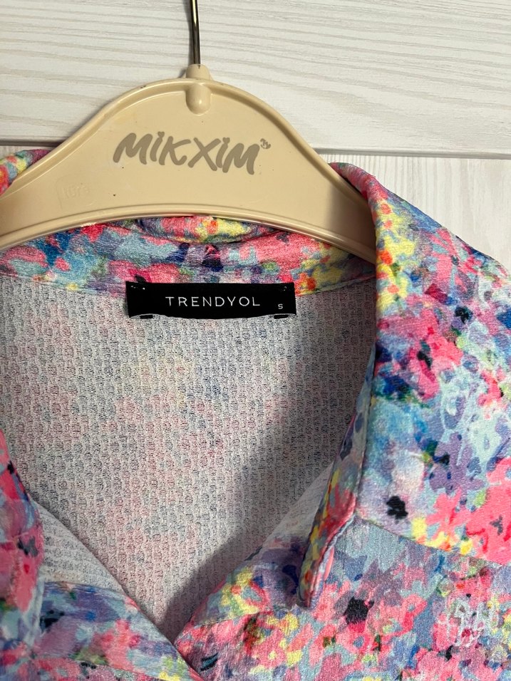 Çiçekli Elbise - Görsel 2