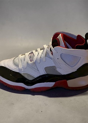 Nike Retro Beyaz Siyah Kirmizi Jordan Basketbol Ayakkabisi