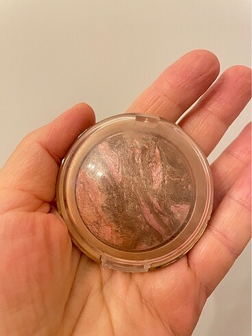 Golden rose allık