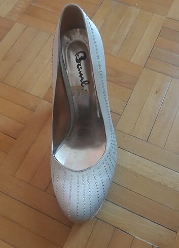 Krem rengi taşlı gelin ayakkabısı. - Görsel 8