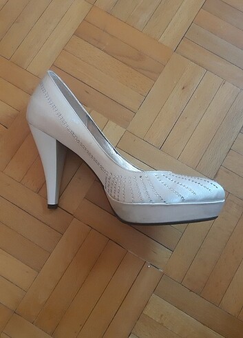 Krem rengi taşlı gelin ayakkabısı. - Görsel 11