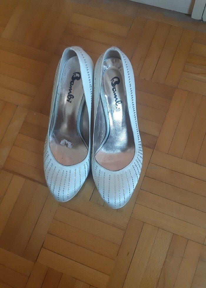 Krem rengi taşlı gelin ayakkabısı. - Görsel 2