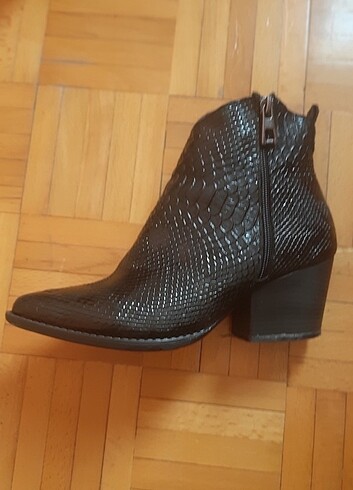 Bayan kışlık bot - Görsel 10