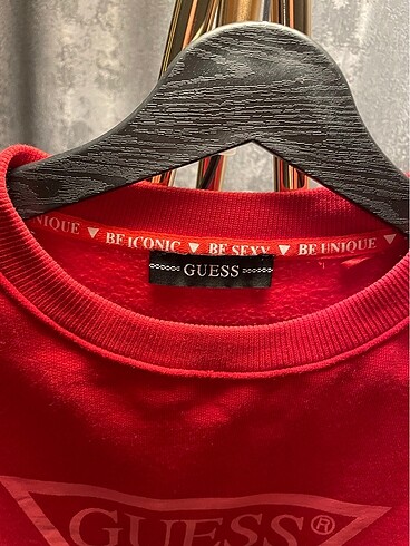 m Beden Guess Sweatshirt