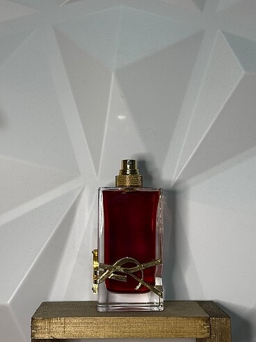 Yves Saint Laurent LİBRE LE