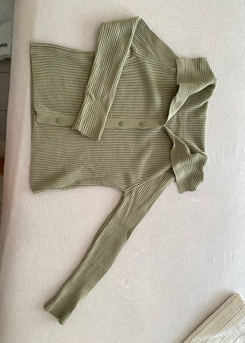 38 Beden Düğmeli hırka