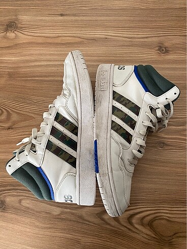 Adidas spor ayakkabı