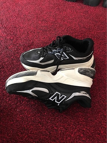 38 Beden siyah Renk Newbalance ayakkabı????